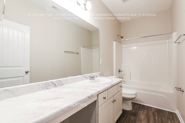 Building Photo - 1366 Wilson Manor Cir SE