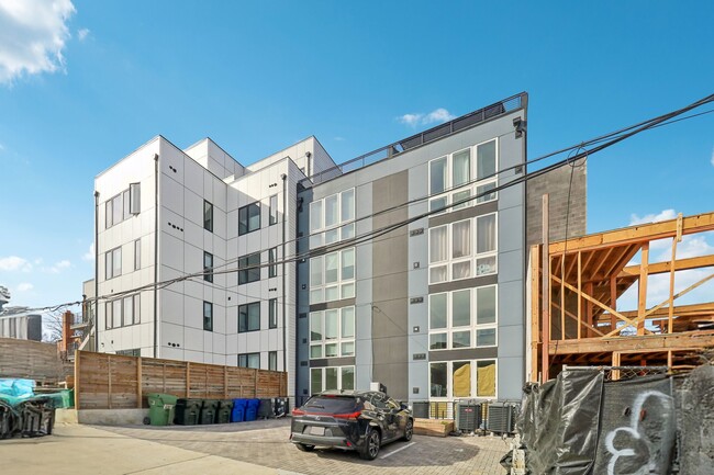 Building Photo - 2213 M St NE