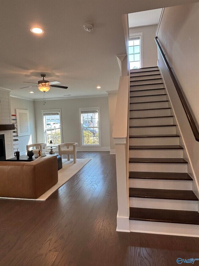 Building Photo - 109 Pitalo St