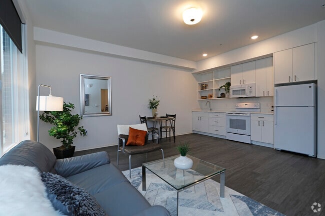 2BR, 1BA - 655SF - Koz on Weaver Road