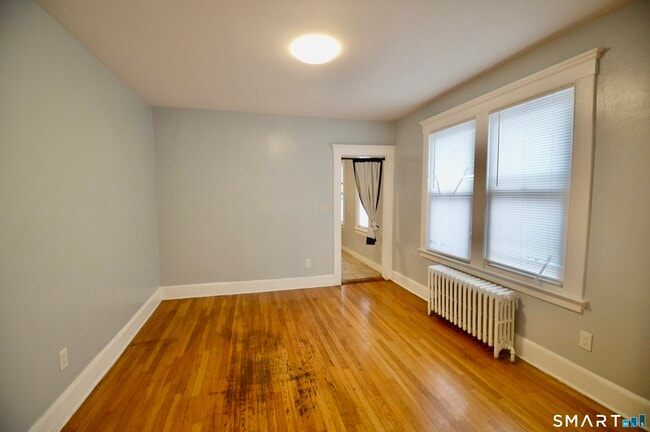 Building Photo - 994 Campbell Ave