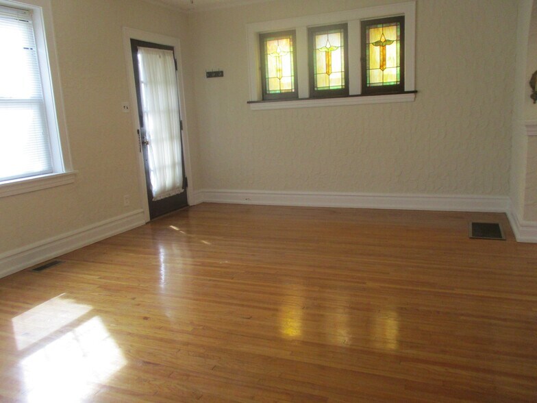 Building Photo - 1079 Terrace Dr