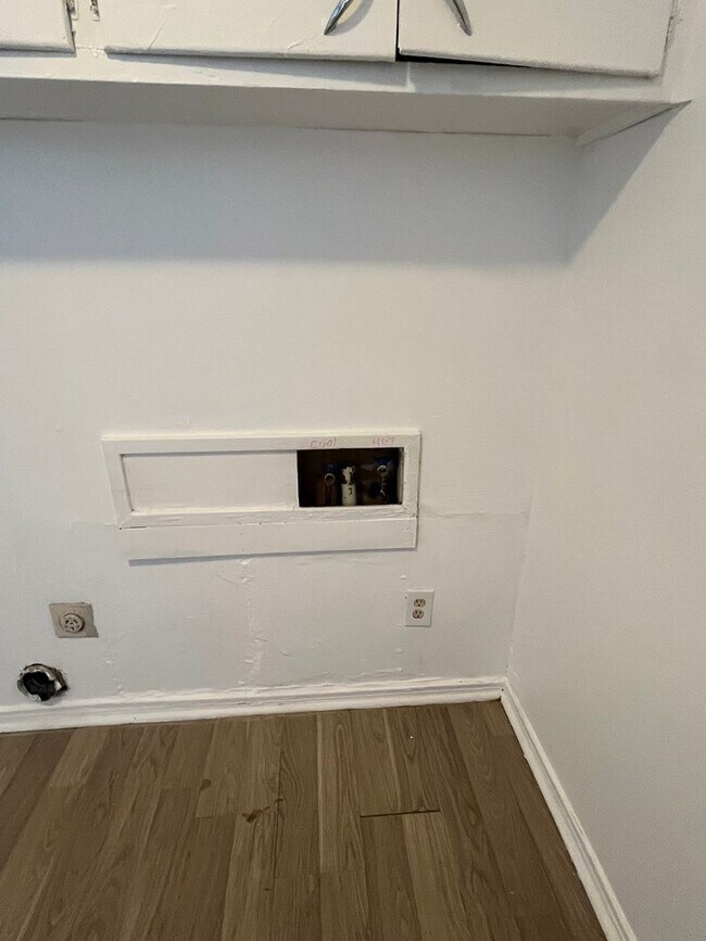 Building Photo - 1612 58th St