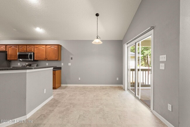 Building Photo - 2987 Bright Eagle Dr