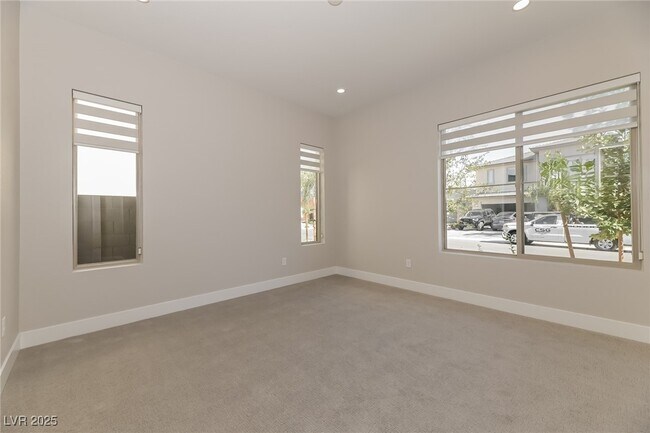 Building Photo - 5073 Slatestone St