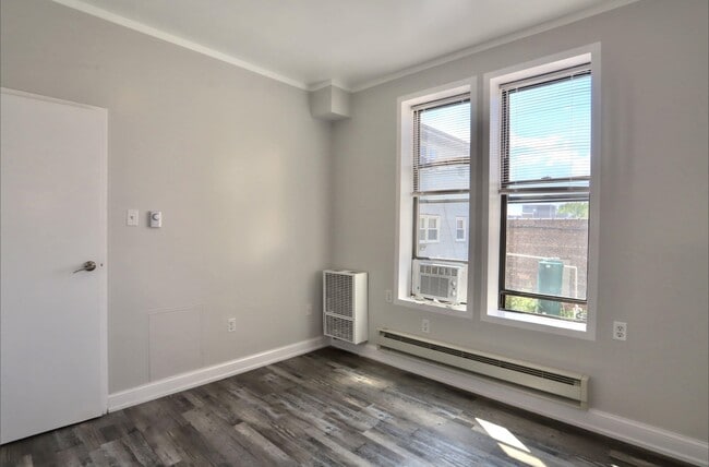 Building Photo - 4901 MURPHY Pl