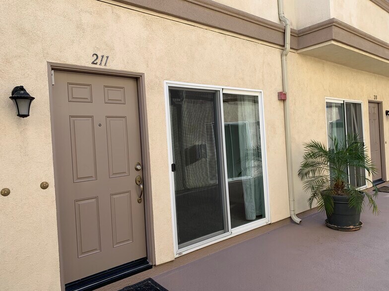 Front door - 17168 Newhope St