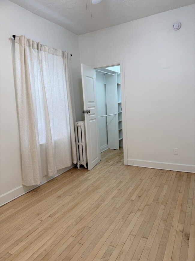 Building Photo - 2453 N Tripp Ave