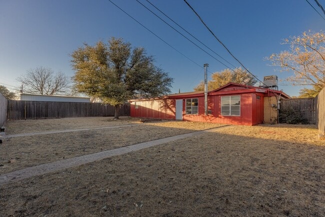 Building Photo - 1317 Westbrook Ave