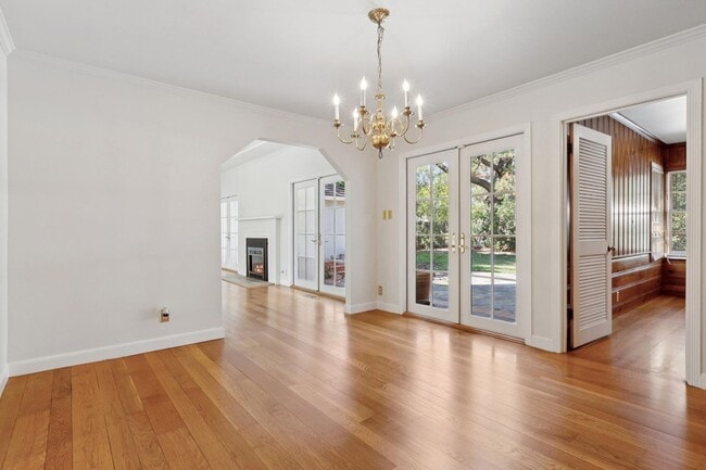 Building Photo - Beautifully Appointed Atherton Estate with Pool & Outdoor Entertaining