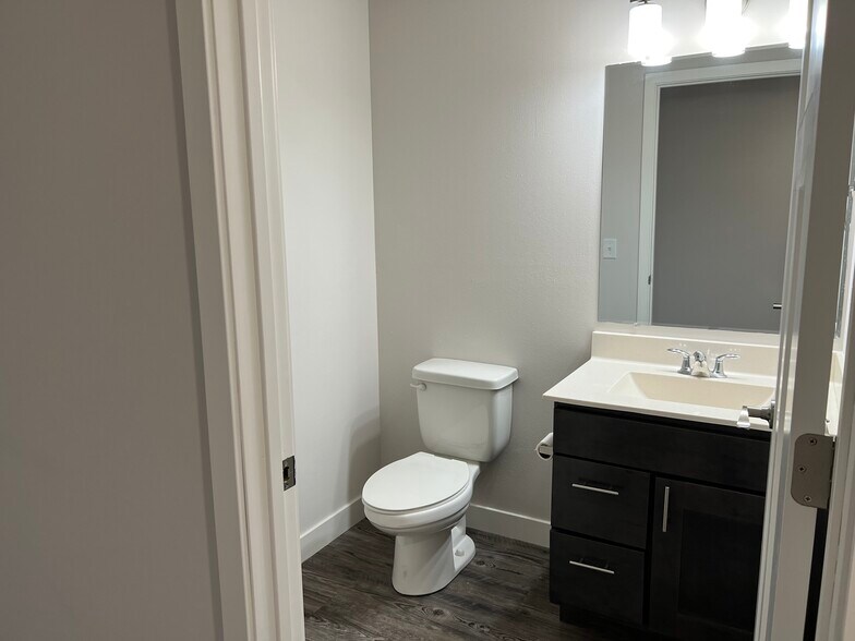Building Photo - 5521 Prairie Place Dr