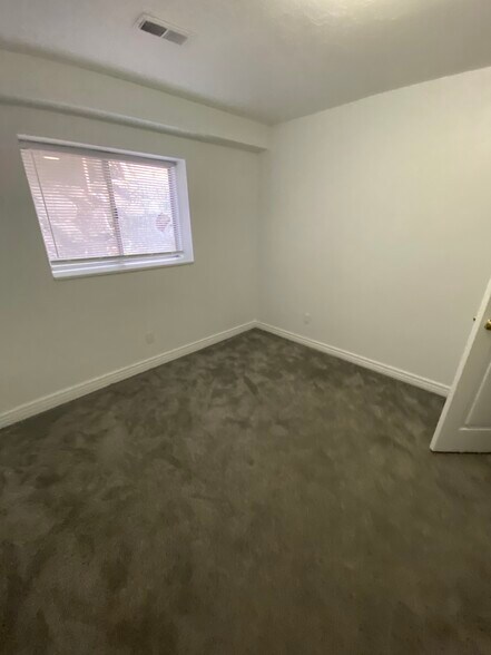 Building Photo - 1032 W 2300 N