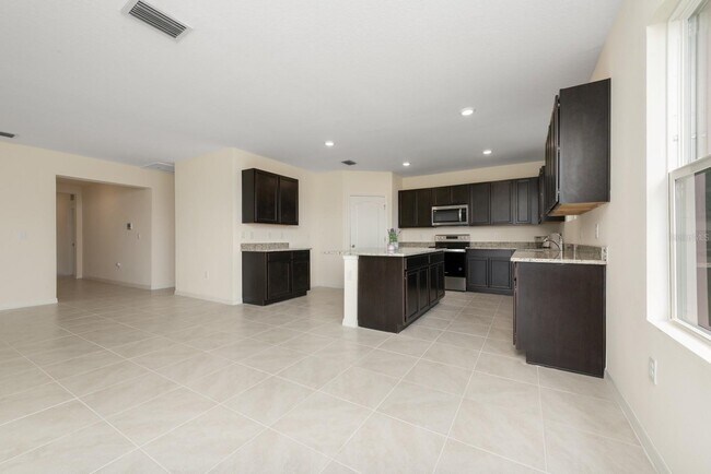 Building Photo - 4042 Alissa Ln