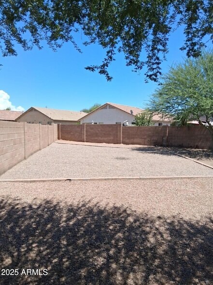 Building Photo - 35497 N Shorthorn Trail