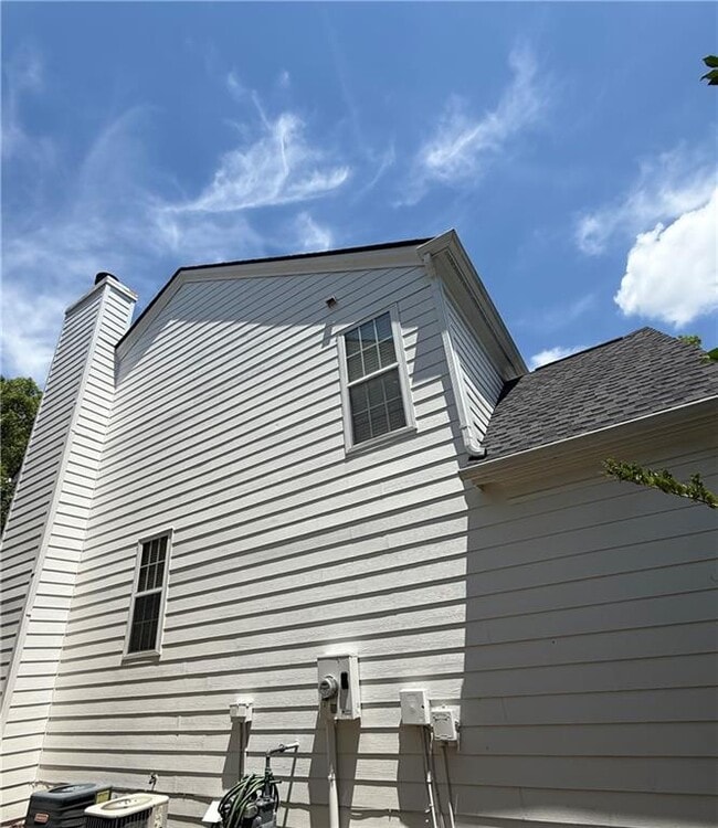 Building Photo - 6535 Whirlaway Dr