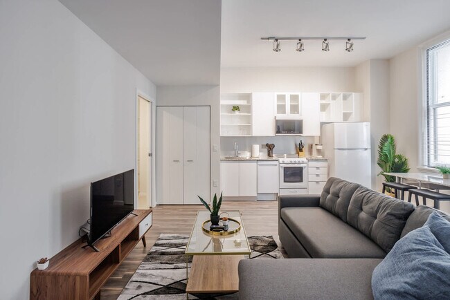 Building Photo - 9-JAN-JAN E 4th St