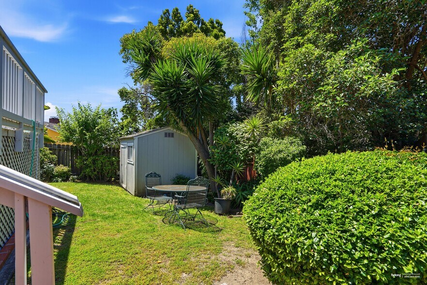 Building Photo - 1733 Benedict Dr