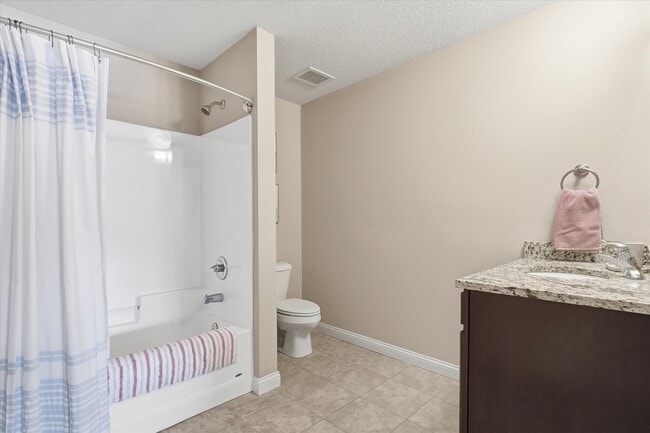 Building Photo - 2212 Chapel Hill Rd