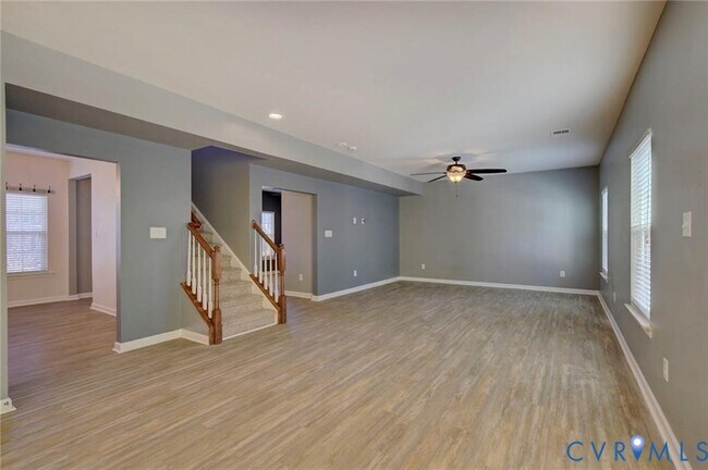 Building Photo - 5436 Burlington Ct