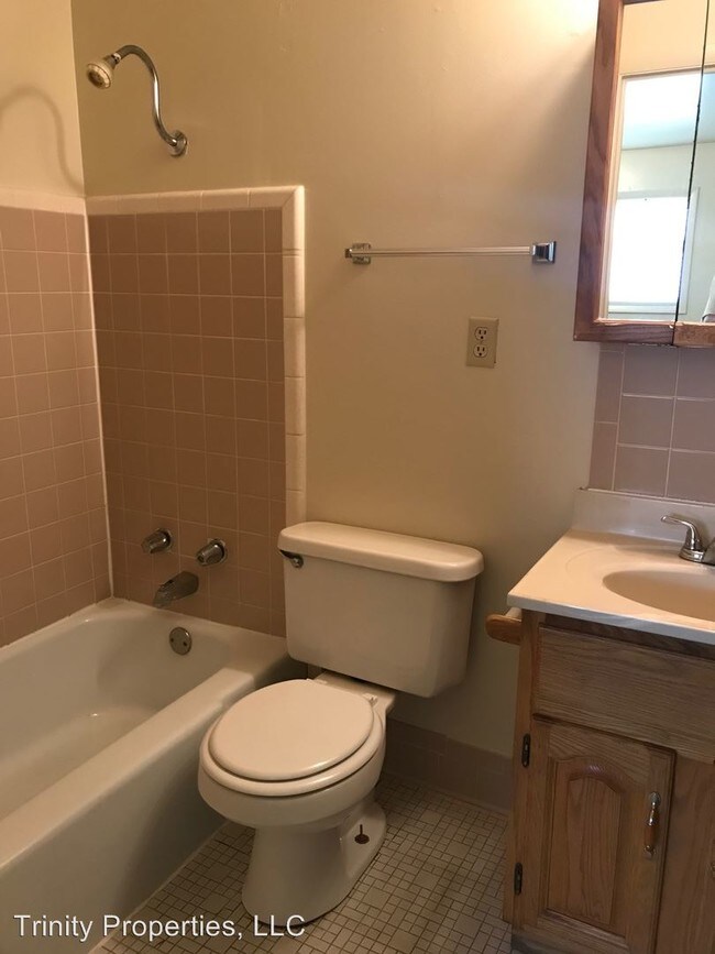 Building Photo - 1124 SW Lane St