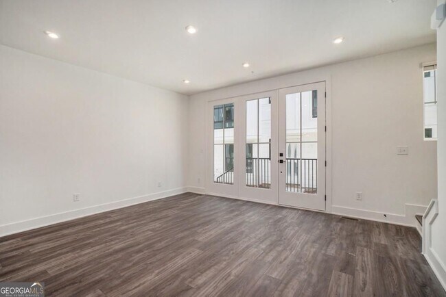 Building Photo - 1829 Gotham Ln NE