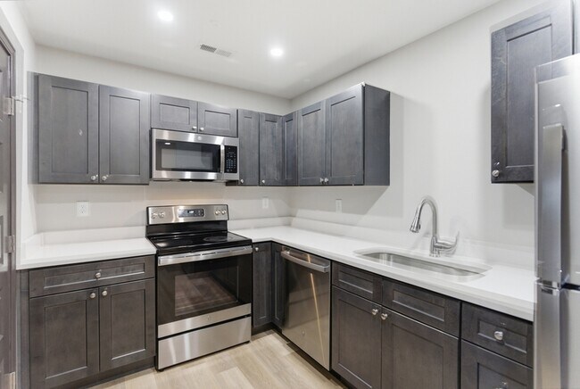 Building Photo - Delaney Way - 123