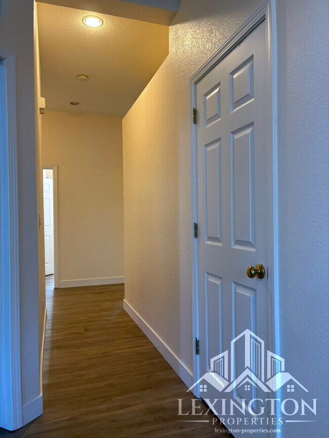 Building Photo - Beautifully Updated, 3BD+office/2BA, Single-Story Home in Rocklin – Off Stanford Ranch Rd., Near ...