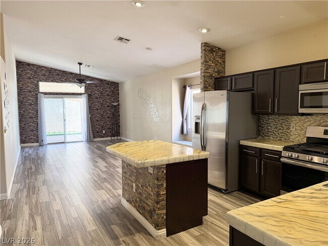 Building Photo - 4455 Prosperity Point St