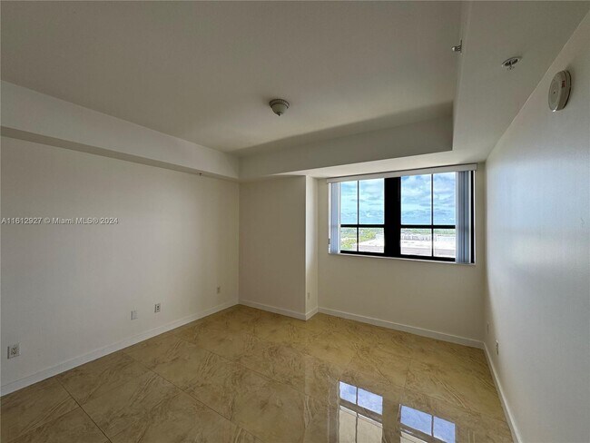 Building Photo - 8390 SW 72nd Ave