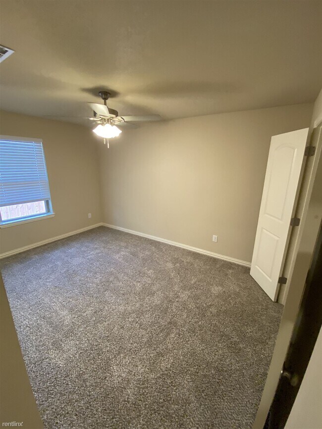 Building Photo - 3 br, 2 bath House - 1705 Carverly Drive