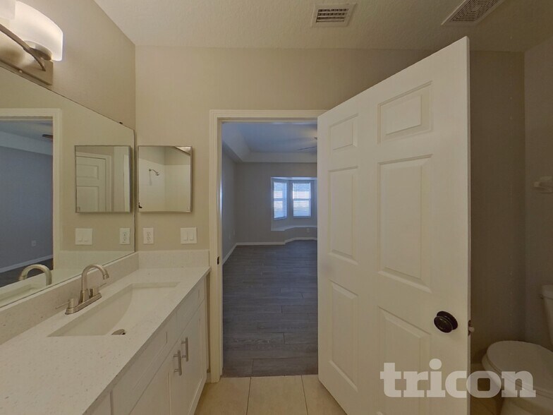 Building Photo - 11008 Newbridge Dr