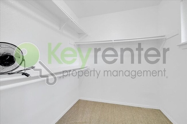 Building Photo - 7733 Lauppe Ln