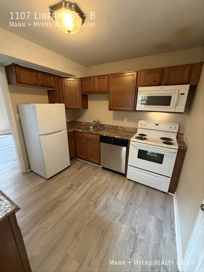 Building Photo - 1107 Liberty St