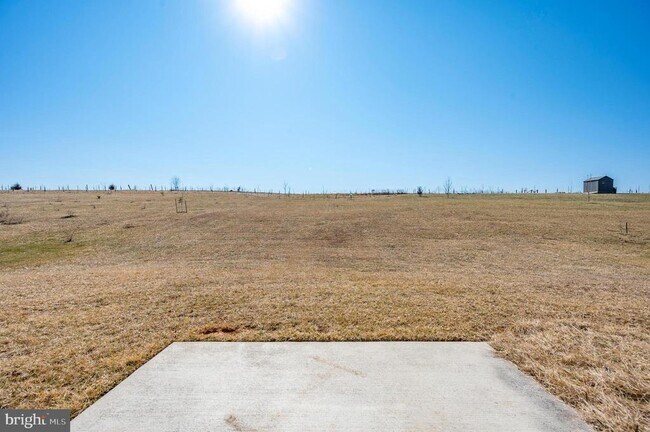 Building Photo - 9962 Roulette Dr