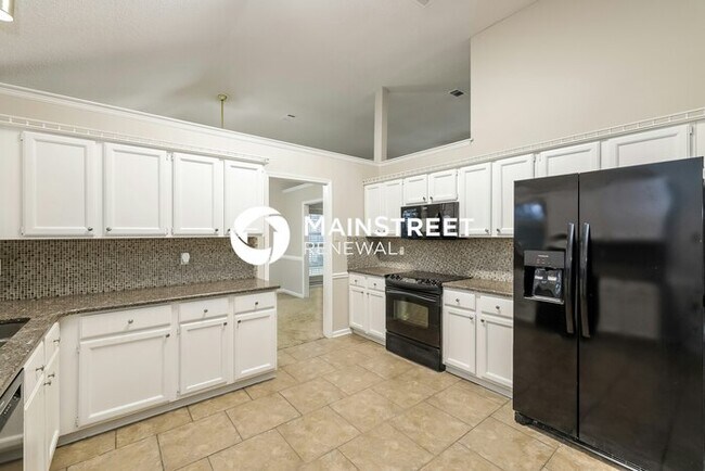 Building Photo - 3 Bedroom Pet-Friendly Home in MEMPHIS, TN with Main Street Renewal
