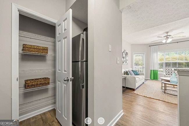 Building Photo - 7150 Peachtree Dunwoody Rd NE