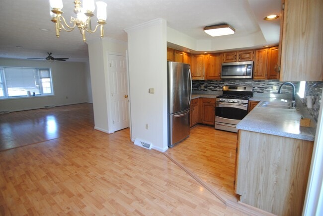 Building Photo - 37 Cadogan Way