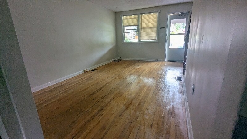 Building Photo - 2920 Benson Ave