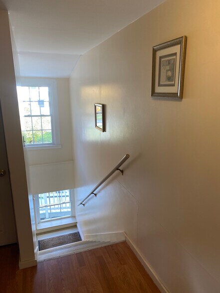 Building Photo - 41 Main St