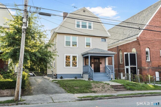 Building Photo - 81 Hungerford St