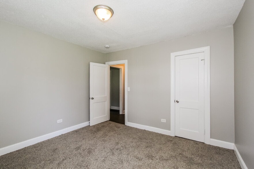 Building Photo - 3004 Forestdale Blvd