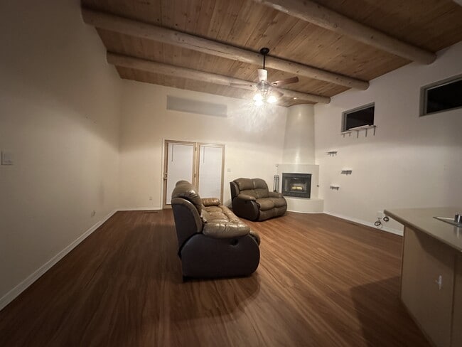 Building Photo - 7819 Storrie Pl NE