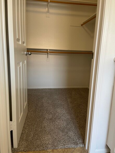 Building Photo - 33690 Willow Haven Ln