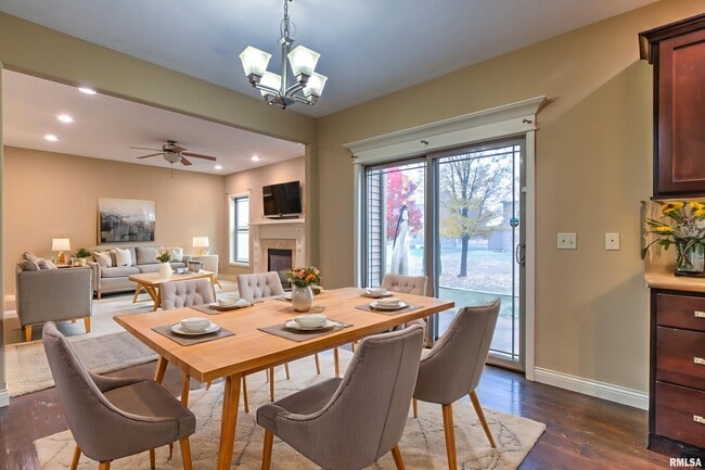 Building Photo - 2708 W Sesame St