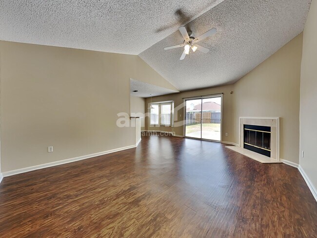 Building Photo - 530 Fallen Timbers Dr