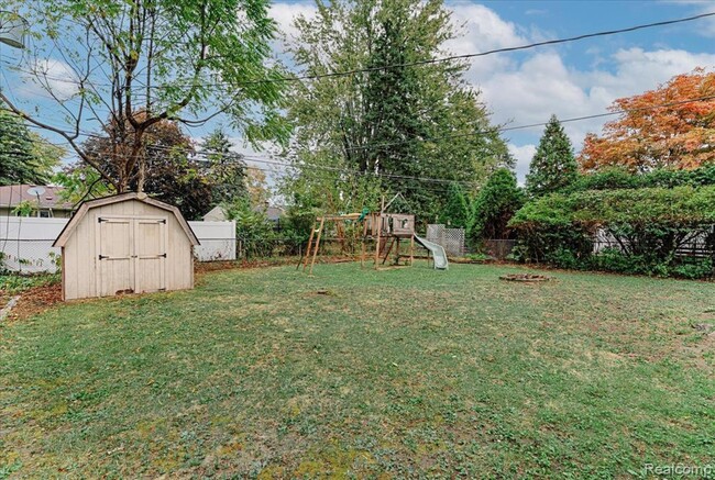 Building Photo - Location! Location! Location!