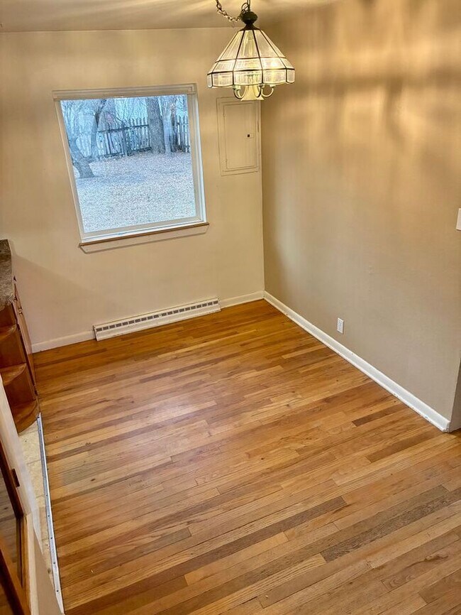 Building Photo - Cute House for Rent near CSU & Old Town! Initial Lease through June 2026. Move in ready!