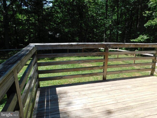 Building Photo - 100 Pinto Trail