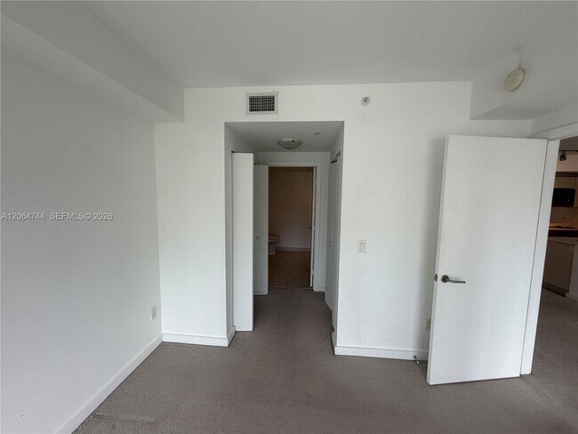 Building Photo - 4250 Biscayne Blvd
