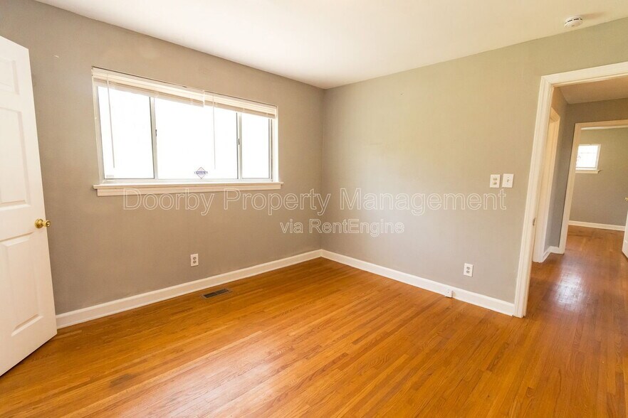Building Photo - 3810 Nandena Dr